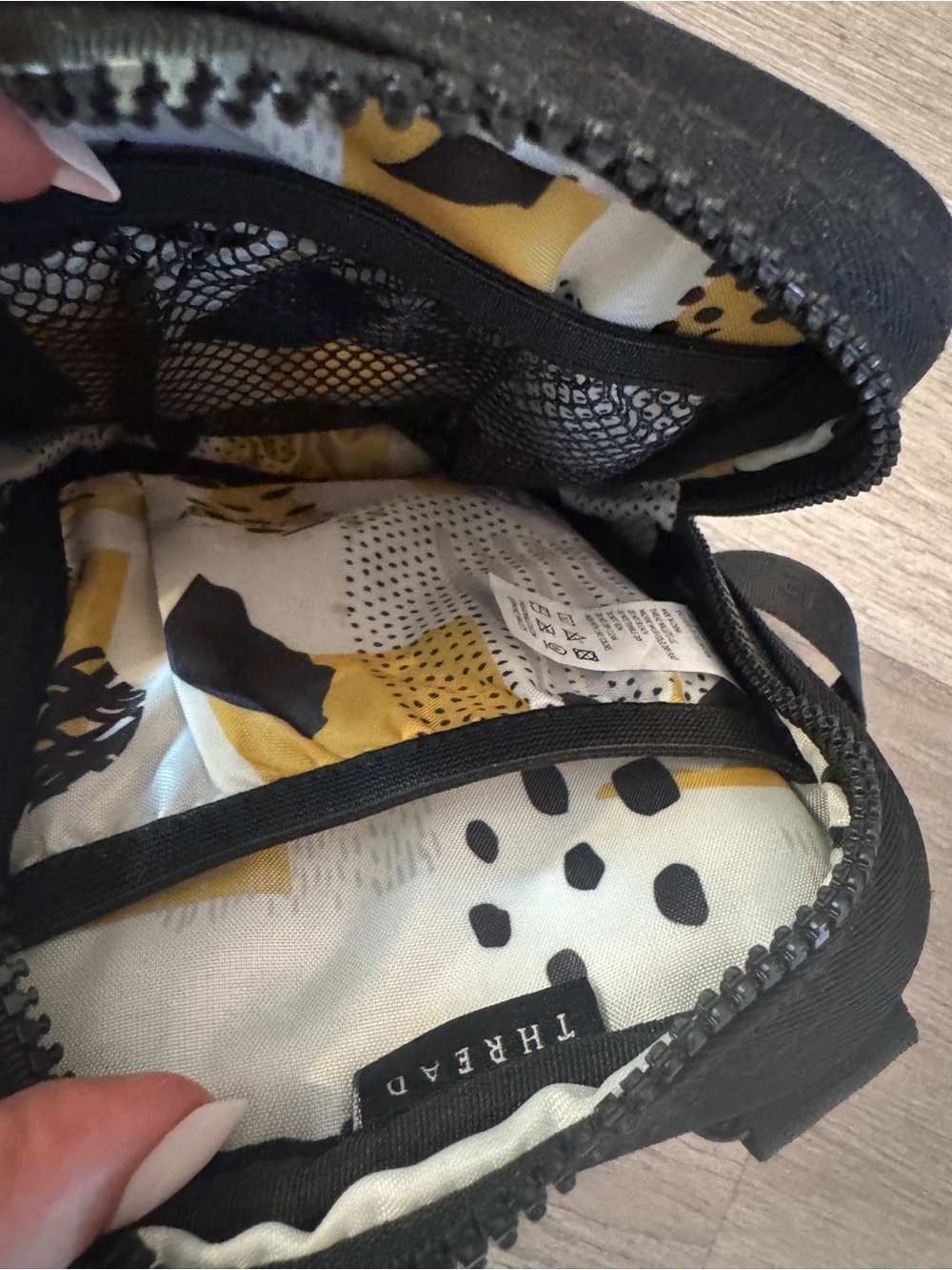 Thread Wallet Black Crossbody Bag with Adjustable Strap - Picture 3 of 3
